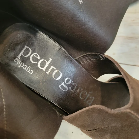 Pedro Garcia brown suede platform heels - Picture 13 of 13